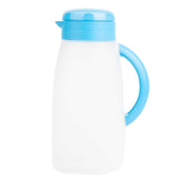 Plastic tank with handle